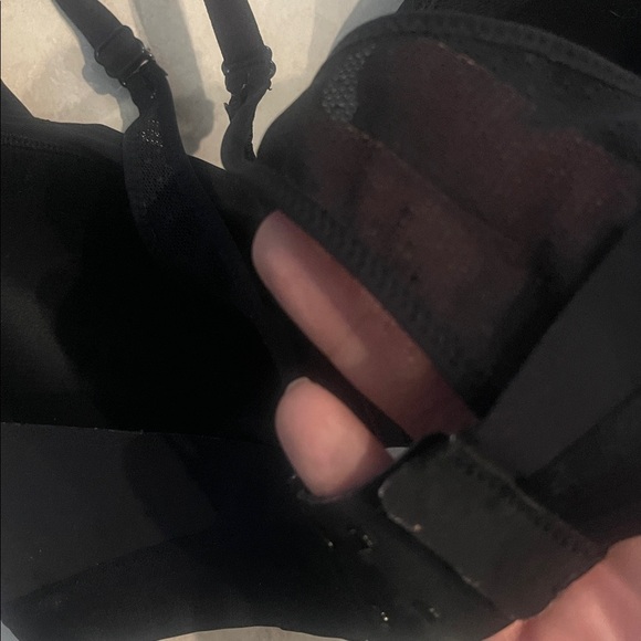 Lululemon bra 32c - Picture 3 of 4